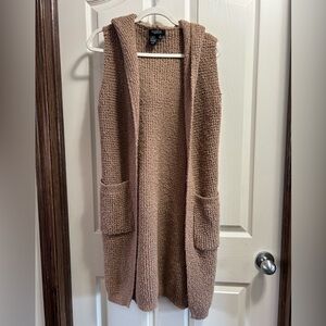Papillon NWOT Women's Tan Hooded Sweater Vest size small
